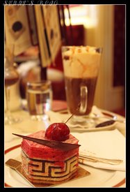 Sacher Cafe 6.jpg