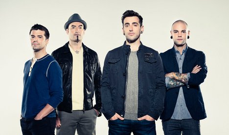 Hedley-Kiss-You-Inside-Out