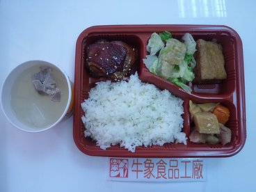 牛象-5.19營養午餐照片-大竹.JPG