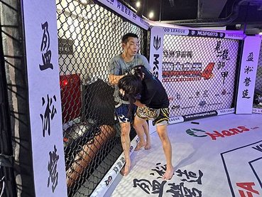 [ 參訪MMA ] 柏翔教練的 MMA 籠邊戰鬥課程 (降龍