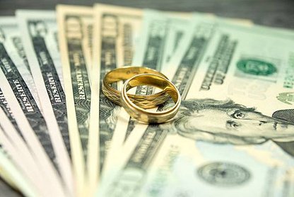 should-you-marry-for-money-iStock-514564862.jpg