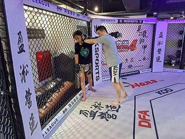 [ 參訪MMA ] 柏翔教練的 MMA 籠邊戰鬥課程 (降龍