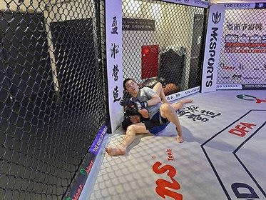 [ 參訪MMA ] 柏翔教練的 MMA 籠邊戰鬥課程 (降龍