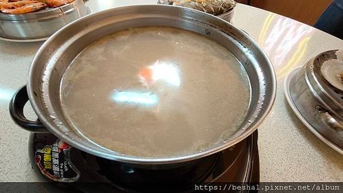 二月牌沙茶爐當日採買現流海鮮.溫體豬肉.牛肉搭配傳統沙茶爐爽