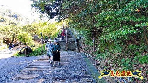 石笋古道-南草山-草山南峰下黃金神社步道 (79).jpg