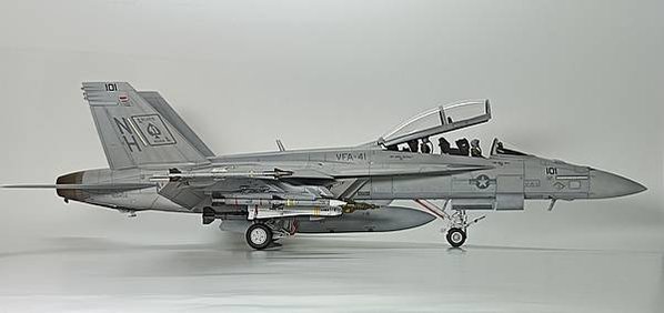 MENG 1/48 F/A-18F SUPER HORNET