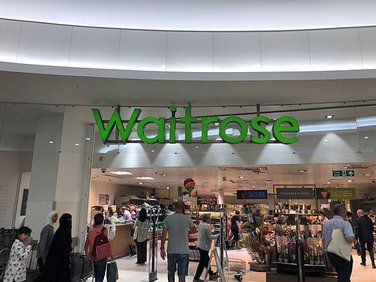 當地便利商店 Waitrose 可以免費喝咖啡