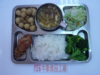 牛象-5.18營養午餐照片-大竹.JPG