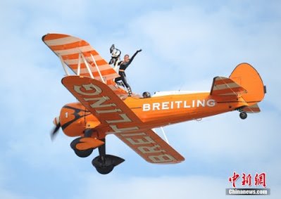 百年靈美女 - 百年靈美女 BREITLING 美翻天