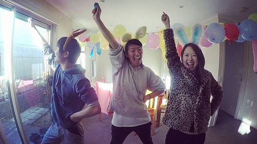 EASTER rabits.mp4_000134073_mh1428765999688
