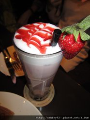 冰草莓歐蕾IMG_0046.JPG