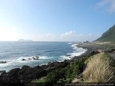 天然海灣與山巒起伏，構成美不勝收的奇幻海島 (4).JPG