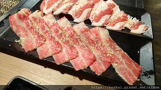 開箱超人氣蘆洲在地炭火燒烤【昭和園日式燒肉】和牛／生蠔／龍蝦