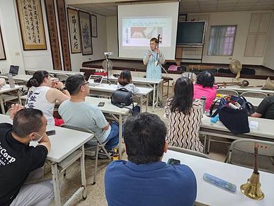 [新竹旅遊]二百四十八年歷史下、新竹市定古蹟關帝廟，廟宇社會