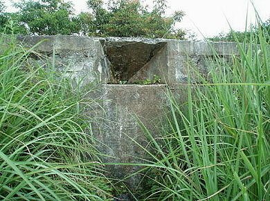 李崠山古堡，是1912年所建構的「李崠隘勇監督所」-縣定古蹟