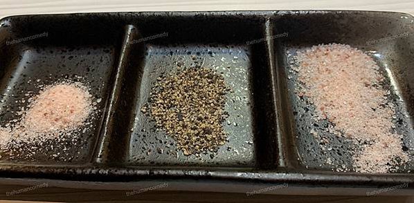 牧匠牛原味牛排用玫瑰鹽和胡椒調味就夠了