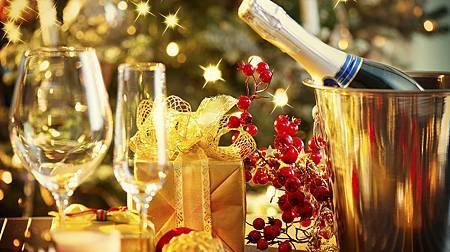 christmas-food-and-wine.jpg