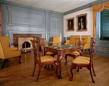 american-georgian-furniture-showing-interior-furniture