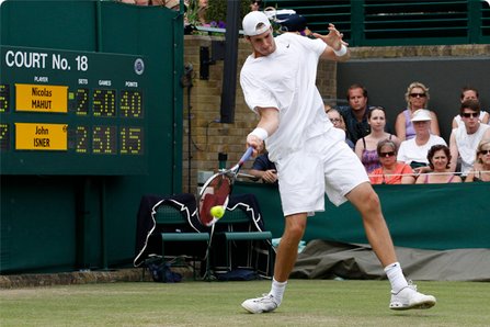 b_04_Isner_Mahut_210_Reuters_Suzanne_Plunkett.jpg