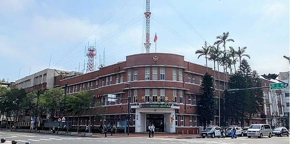 新竹市政府警察局-新竹警察署,位於新竹市中正路與中山路交叉口