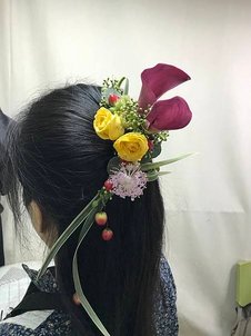 ADFA_歷史性花藝作品-花綵(花串)、花卉珠寶-頸飾及頭飾