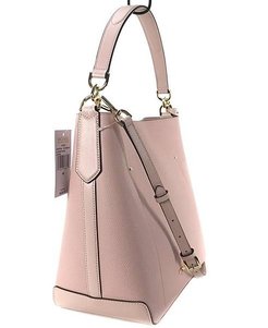 michael-kors-hayes-large-bucket-pink-leather-shoulder-bag-4-0-960-960