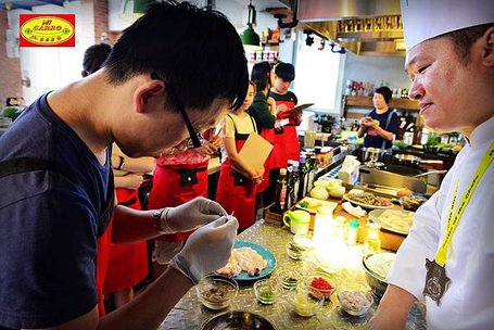 輕鬆上菜美食教學 住民宿吃美食 宜蘭民宿 米卡洛羅東民宿