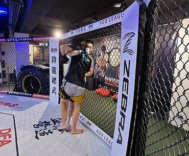 [ 參訪MMA ] 柏翔教練的 MMA 籠邊戰鬥課程 (降龍