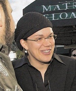 larry-wachowski-effeminate