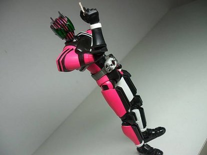 SHF 仮面ライダーDecade 激情態 (1).JPG