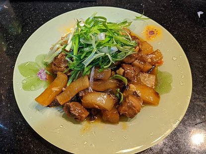 麻辣燉牛腩.jpg