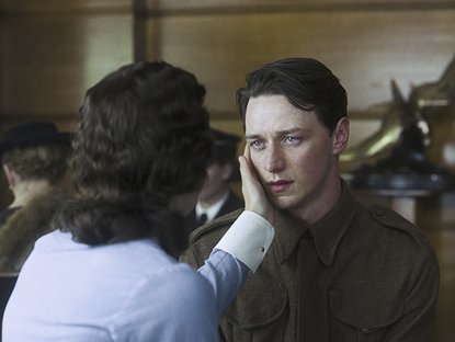 keira_knightley_and_james_mcavoy_atonement_movie_image__4_.jpg