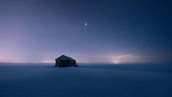 snow-house-quiet-night-the-stars-the-beautiful-scenery-alone