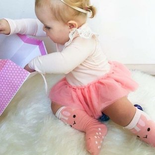 baby-bunny-knee-socks-5.jpg