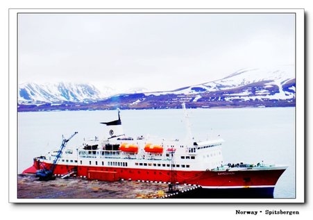 Spitsbergen_barentsburg board.jpg