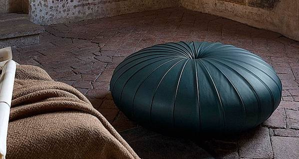 poltrona frau Esedra pouf_1