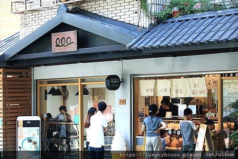 起首瑞安街名人靜巷，蜿蜒街道上處處展現大安人特有的漫活情調。.jpg