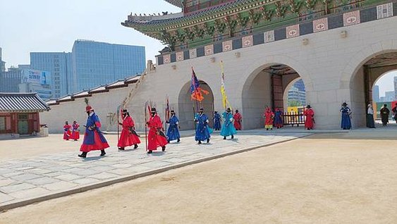 韓國首爾自由行|廣藏市場必吃美食、必逛景點(景福宮-交接儀式