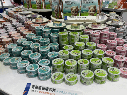 寵物零食、點心、料理展場應有盡有，飼主可以在博覽會一站式購齊。