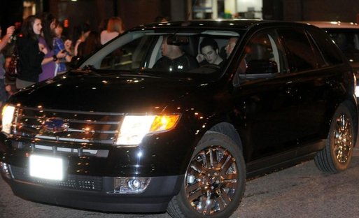 20090815-Rob &amp; Kristen in Yaletown-03x.JPG