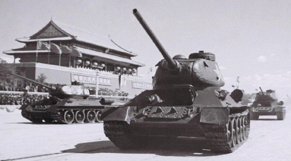 《坦克》T-34坦克/史達林-右手插胸前/T-34戰車出現時