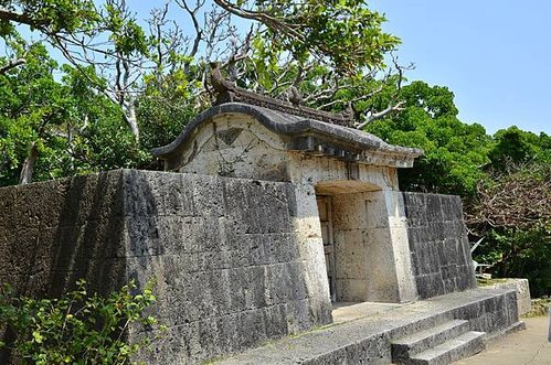 日本沖繩第一間台灣駐點旅遊渡假旅宿清風會館，全程旅遊配給專屬華語環島司機，帶您享受日本沖繩石垣島入口即化的石垣牛肉、川平灣蔚藍珊瑚海景！旅遊日本沖繩石垣島就選清風會館。