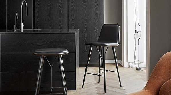 Fredericia spine metal base barstool_1