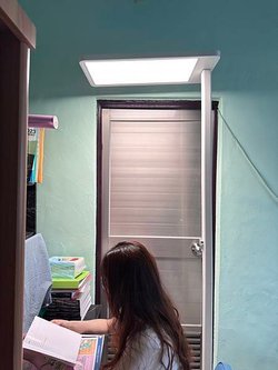【幫康大路燈 L1 立式護眼學習燈開箱～讓眼睛也能放假】💡✨