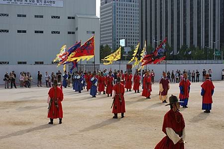 20081013--16景福宮-06興禮門-表演百官進場)