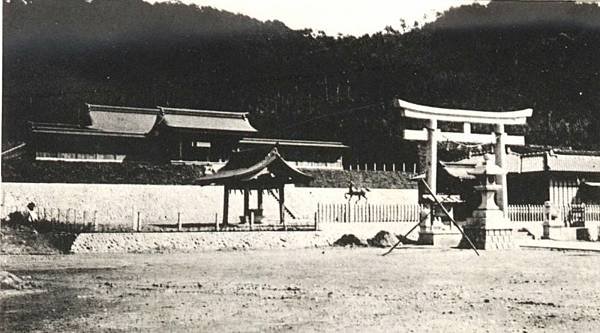 鳥居/桃園神社/臺灣神社列表所列者為日本統治臺灣50年期間日