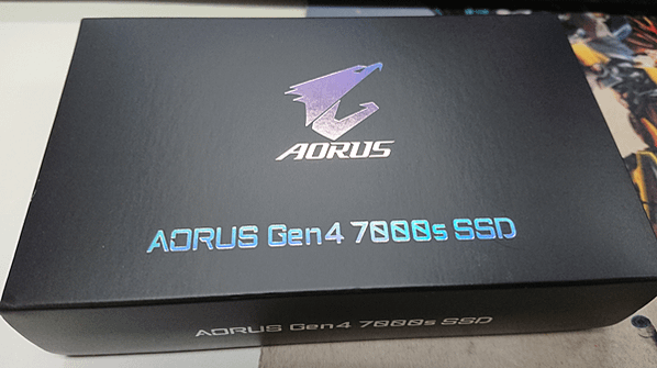 技嘉AORUS 7000s 2TB Gen4x4 PCIe 