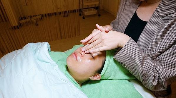 LINE_ALBUM_230301_8