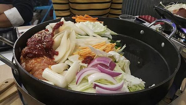 春川炒雞排鍋