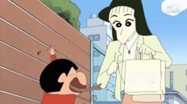 小新看到娜娜的蛋糕伸出長舌頭.png